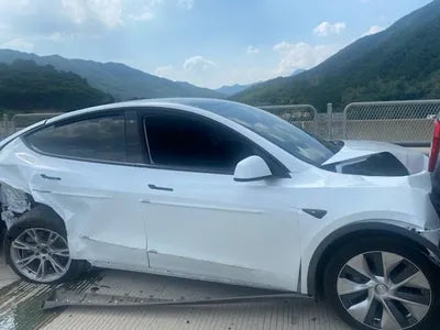 2022 Tesla Model Y 7SAYGDEE4NF496443 VIN:7SAYGDEE4NF496443
