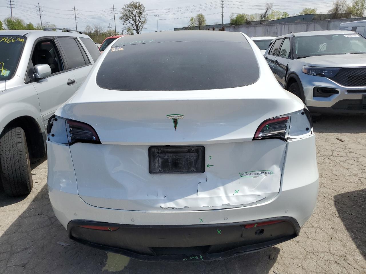 2022 TESLA MODEL Y  VIN:7SAYGDEE7NF327209