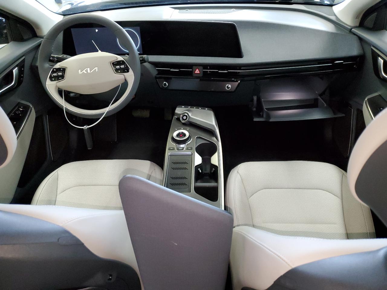 2024 KIA EV6 LIGHT VIN:KNDC3DLCXR5219372