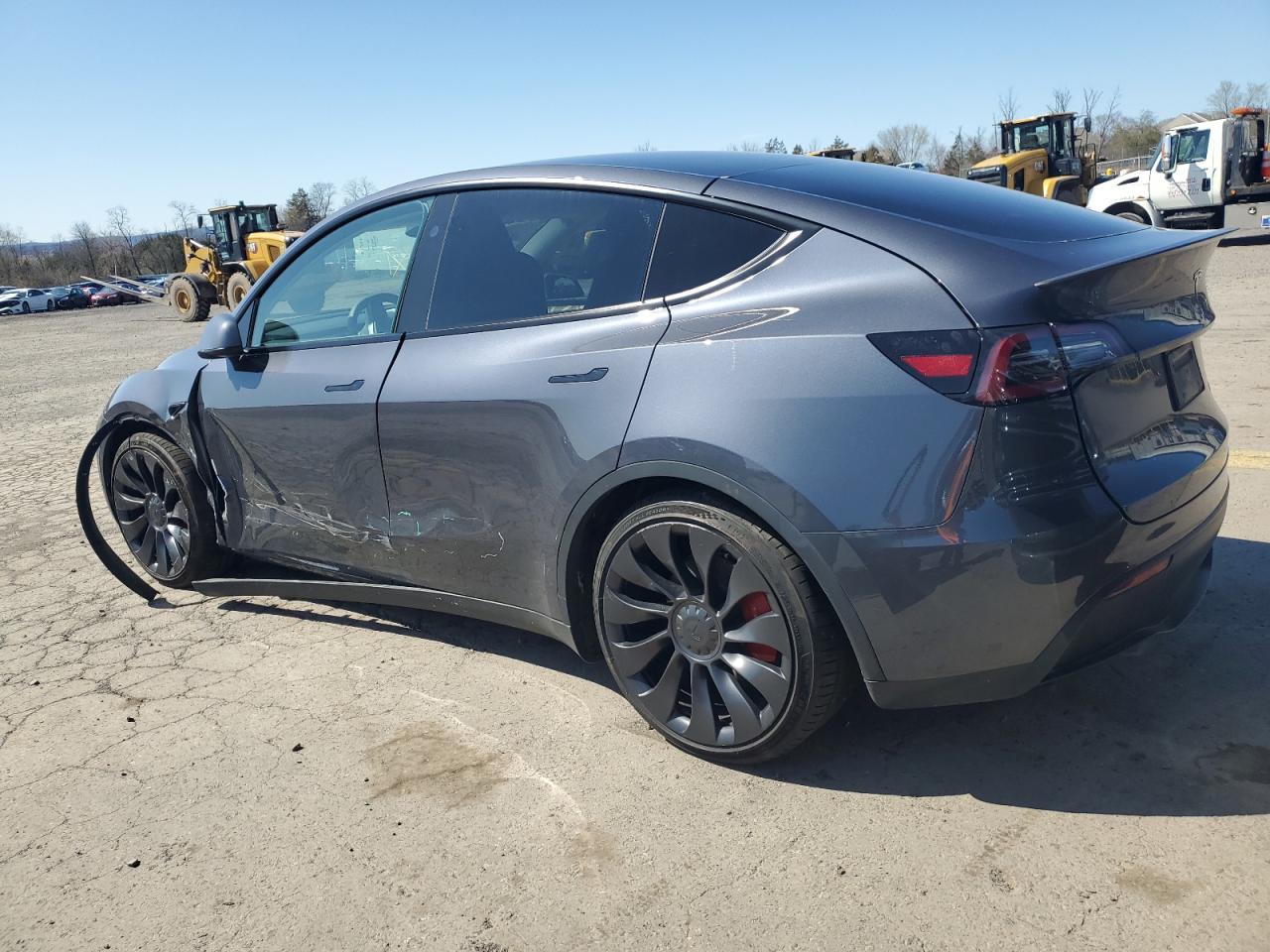 2023 TESLA MODEL Y  VIN:7SAYGDEF9PF865129