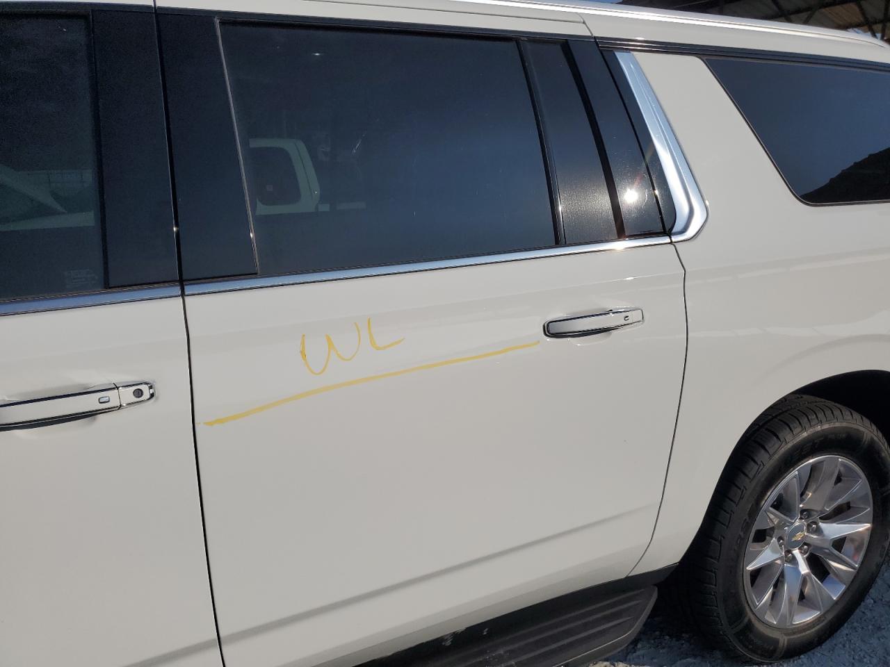 2022 CHEVROLET SUBURBAN C1500 PREMIER VIN:1GNSCFKD2NR180661