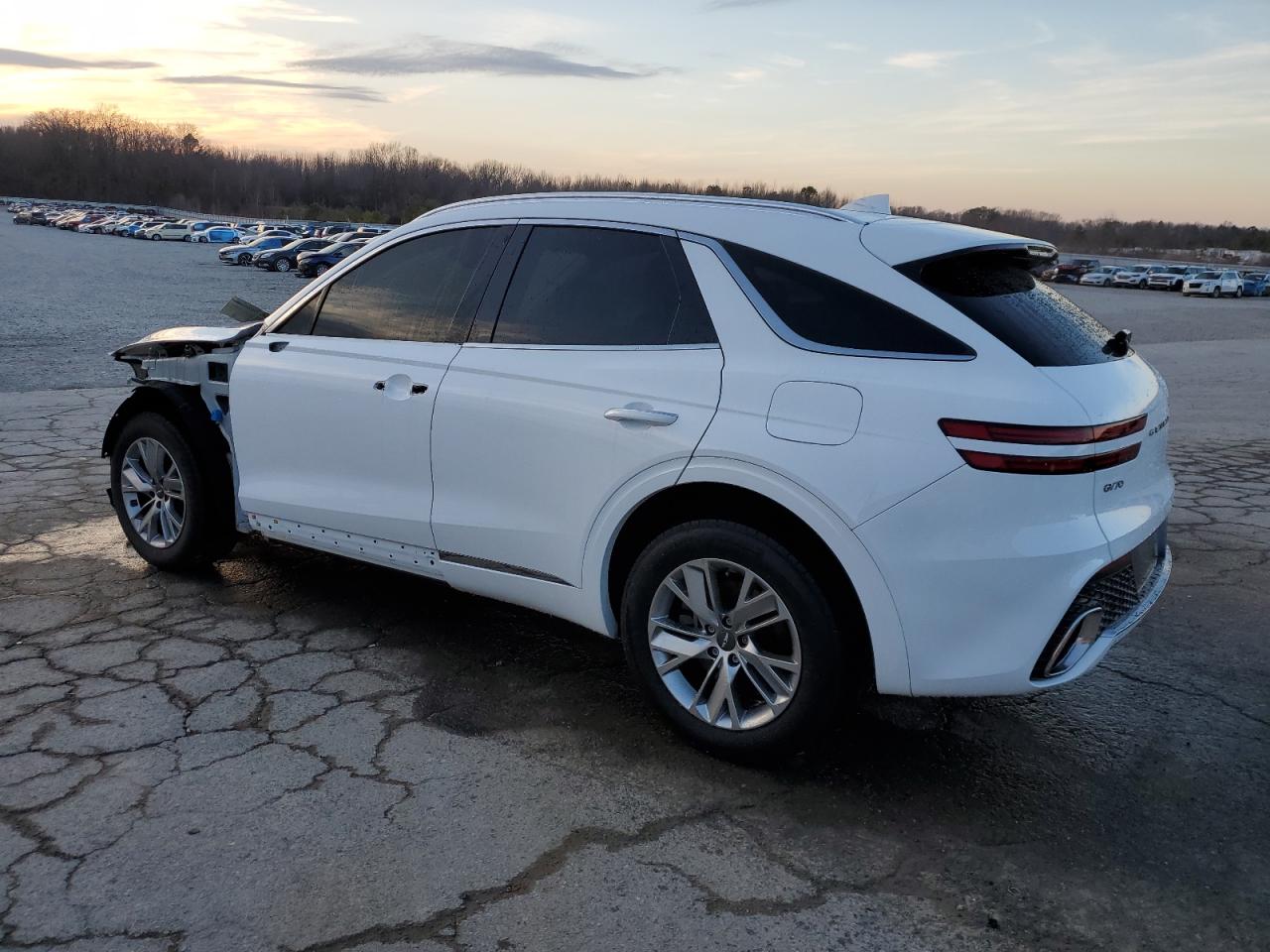 2022 GENESIS GV70 BASE VIN:KMUMADTB7NU024005