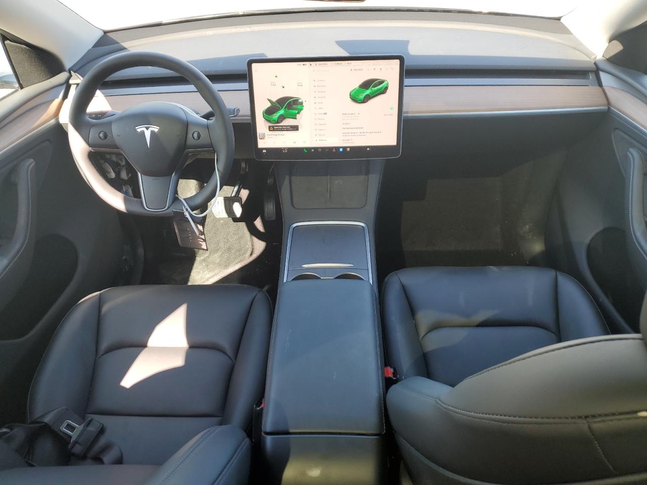 2024 TESLA MODEL Y  VIN:7SAYGDEE2RA295983