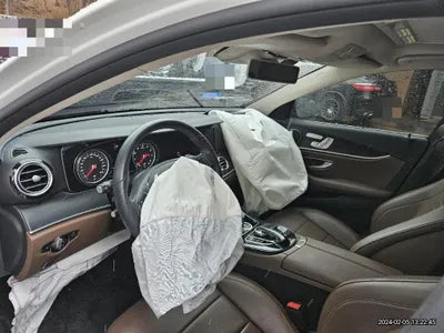 2017 Mercedes-Benz E 200 VIN: