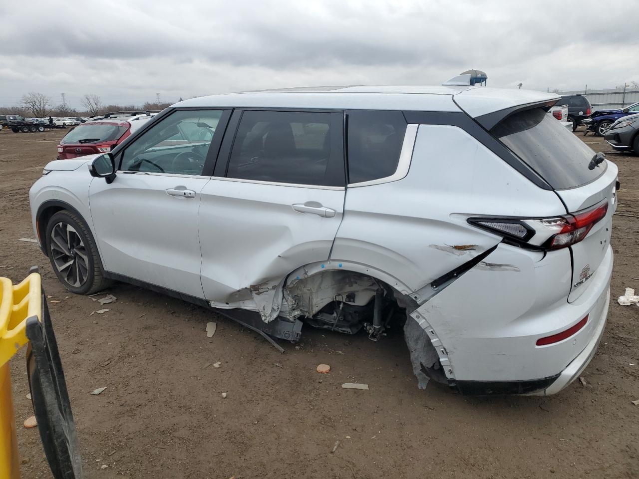 2024 MITSUBISHI OUTLANDER SE VIN:JA4J4VA87RZ020498