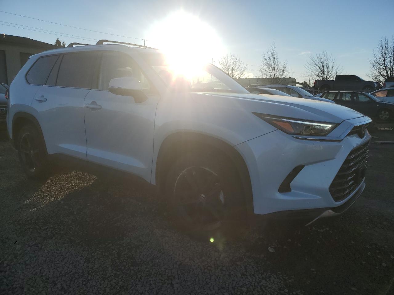 2024 TOYOTA GRAND HIGHLANDER XLE VIN:5TDAAAB56RS039413