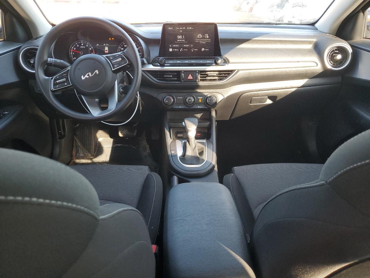 2024 KIA FORTE LX VIN:3KPF24AD0RE729486