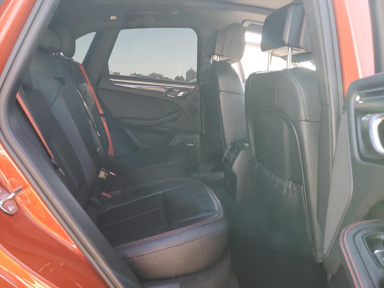 2022 PORSCHE MACAN  VIN:WP1AA2A55NLB03412