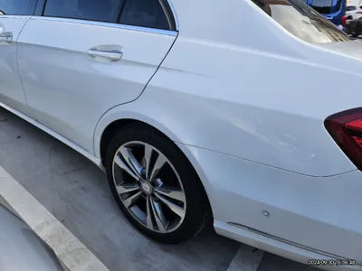 2014 Mercedes-Benz E 300 VIN: