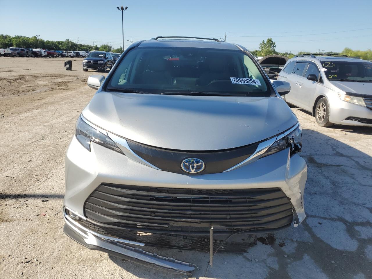 2024 TOYOTA SIENNA XLE VIN:5TDYSKFC1RS122743