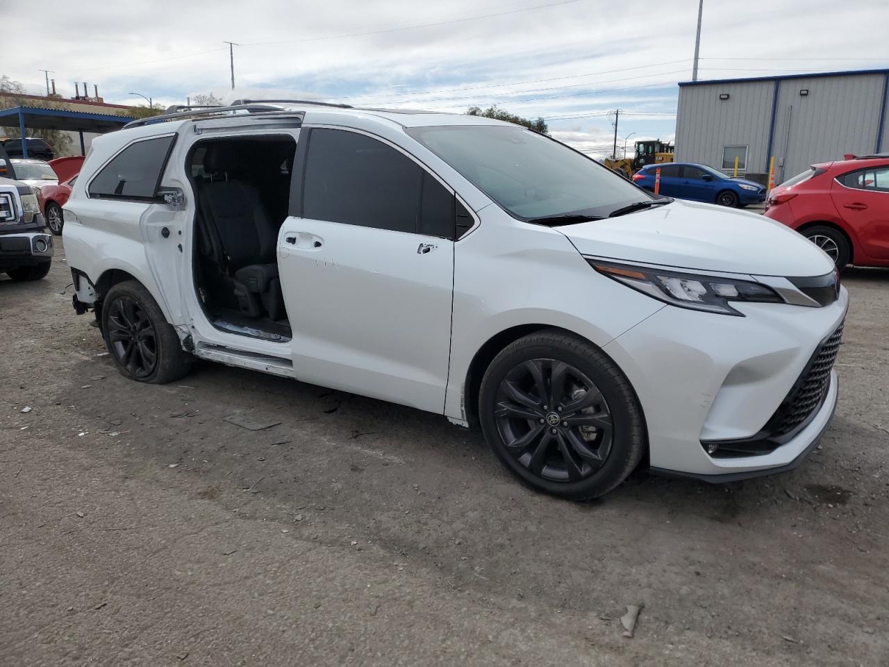 2023 TOYOTA SIENNA XSE VIN:5TDCRKEC9PS150598