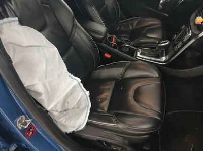 2016 Volvo V40 YV1MV40LDG2315312 VIN:YV1MV40LDG2315312