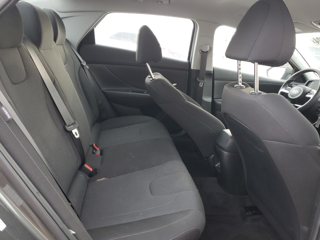 2024 HYUNDAI ELANTRA SE VIN:KMHLL4DG8RU768054