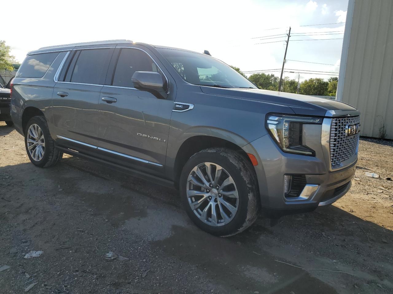 2022 GMC YUKON XL DENALI VIN:1GKS2JKL1NR259992
