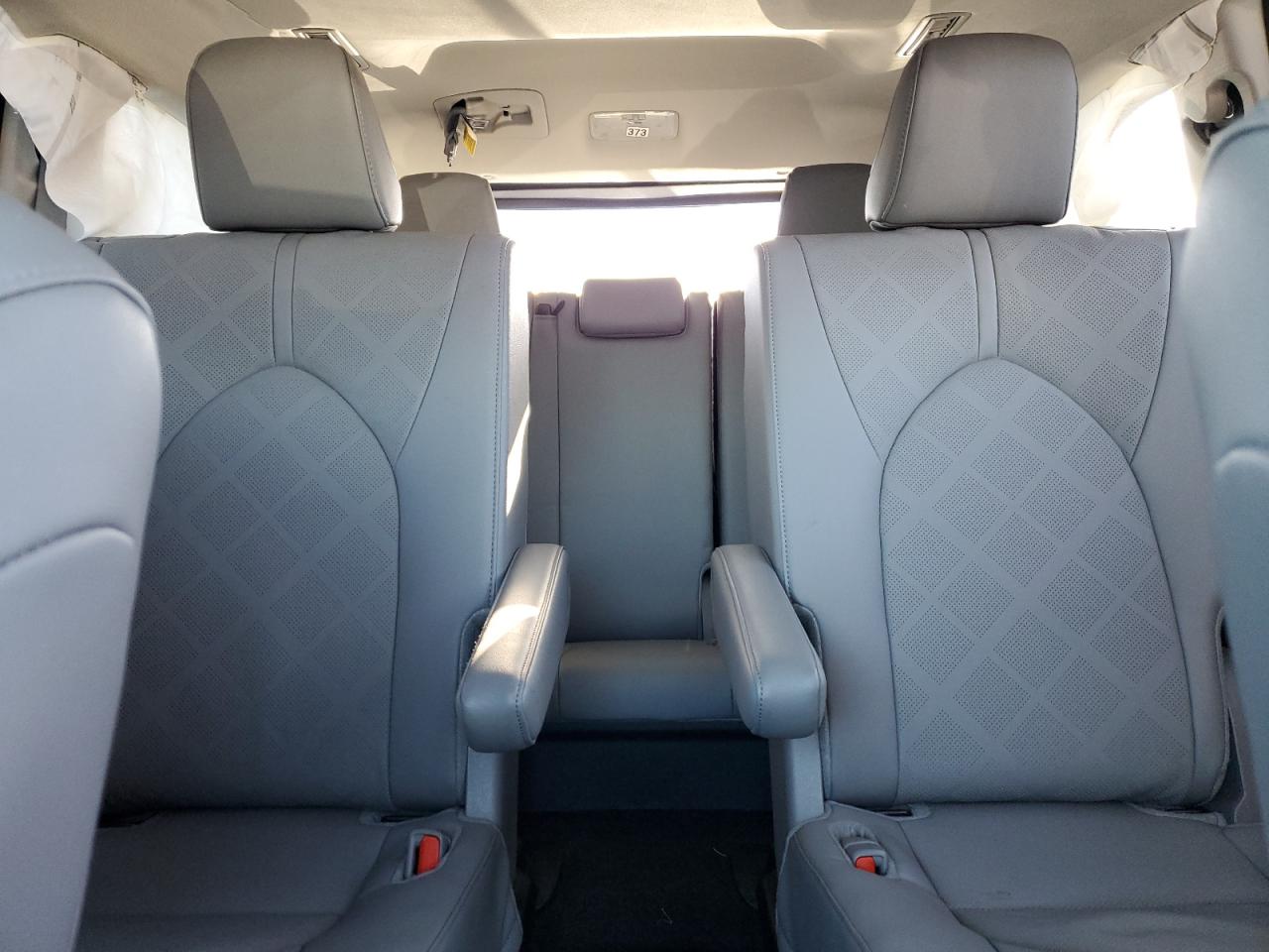 2024 TOYOTA HIGHLANDER LE VIN:5TDKDRBH9RS535536