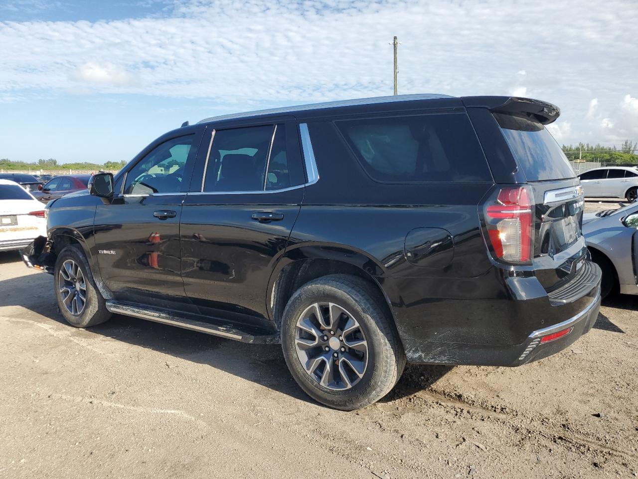 2023 CHEVROLET TAHOE C1500 LT VIN:1GNSCNKD8PR324419