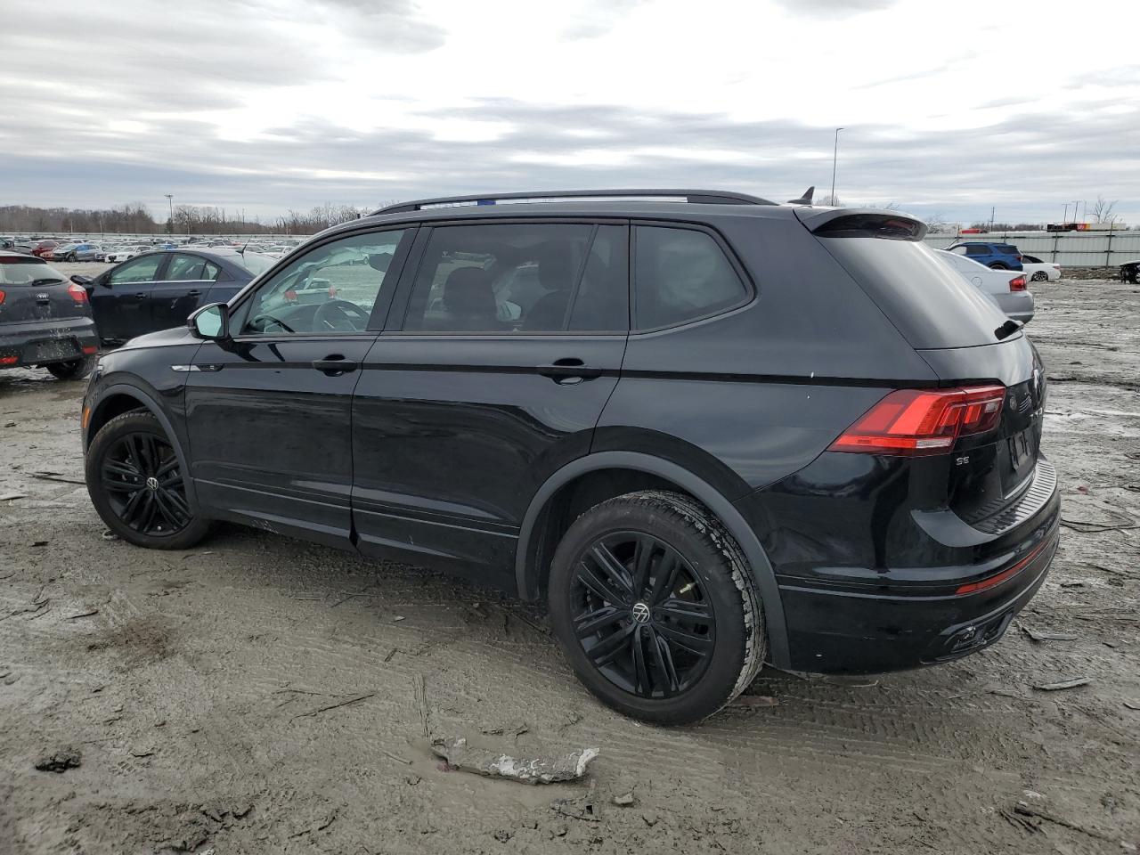 2022 VOLKSWAGEN TIGUAN SE R-LINE BLACK VIN:3VV8B7AX0NM155204