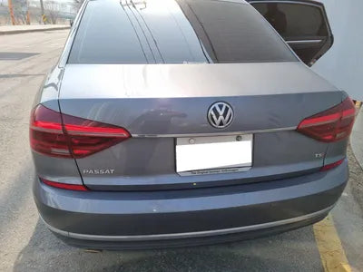 2018 Volkswagen Passat 1VWZZZA3ZJC050175 VIN:1VWZZZA3ZJC050175