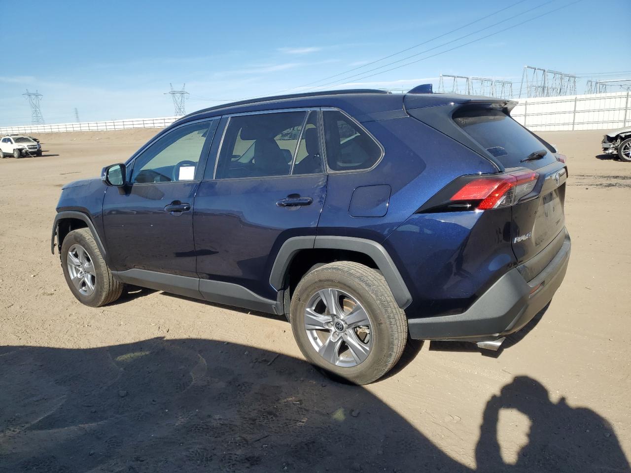 2022 TOYOTA RAV4 XLE VIN:2T3W1RFV0NW201902