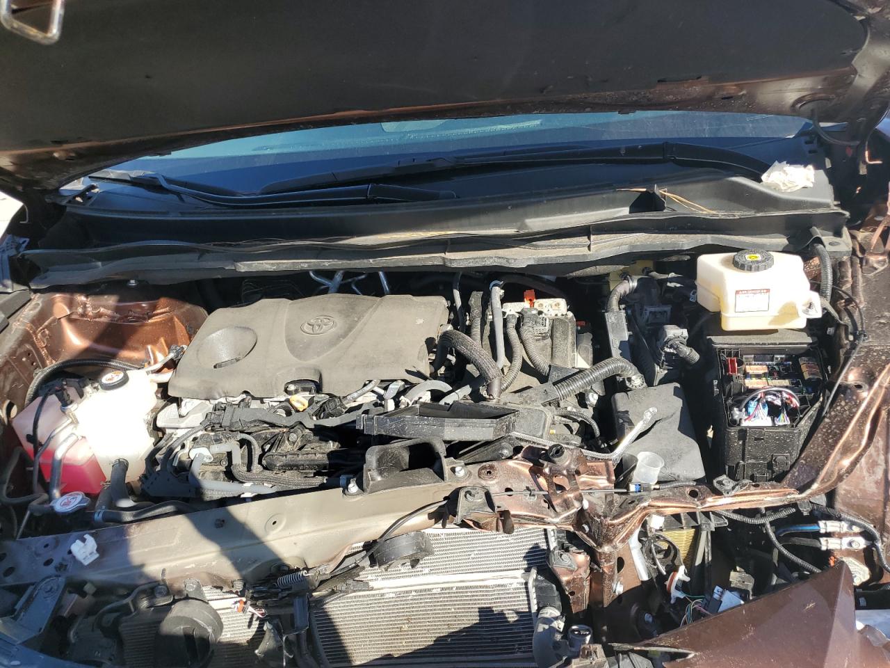 2022 TOYOTA SIENNA XLE VIN:5TDYRKEC0NS098524