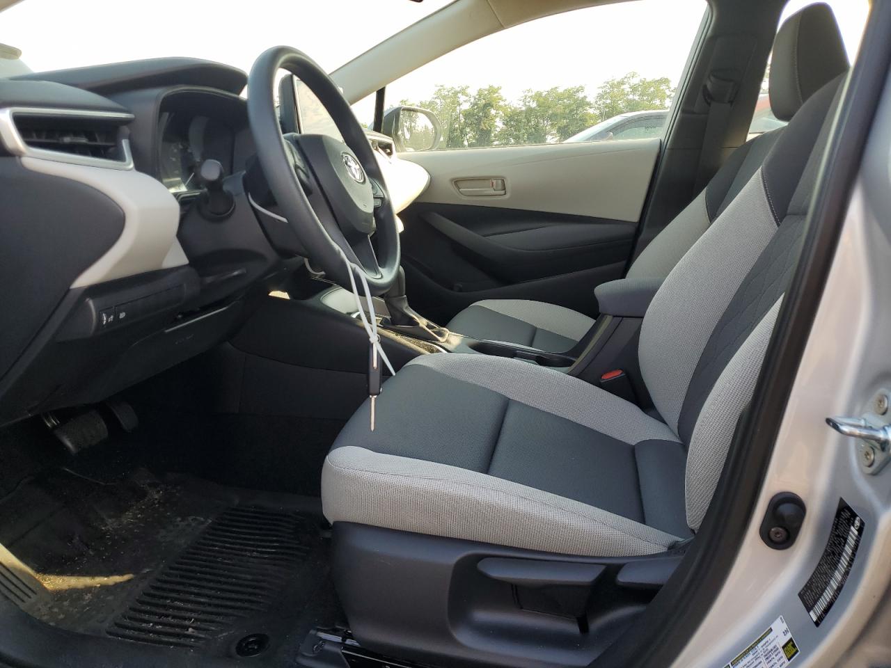 2024 TOYOTA COROLLA LE VIN:5YFB4MDE7RP113750