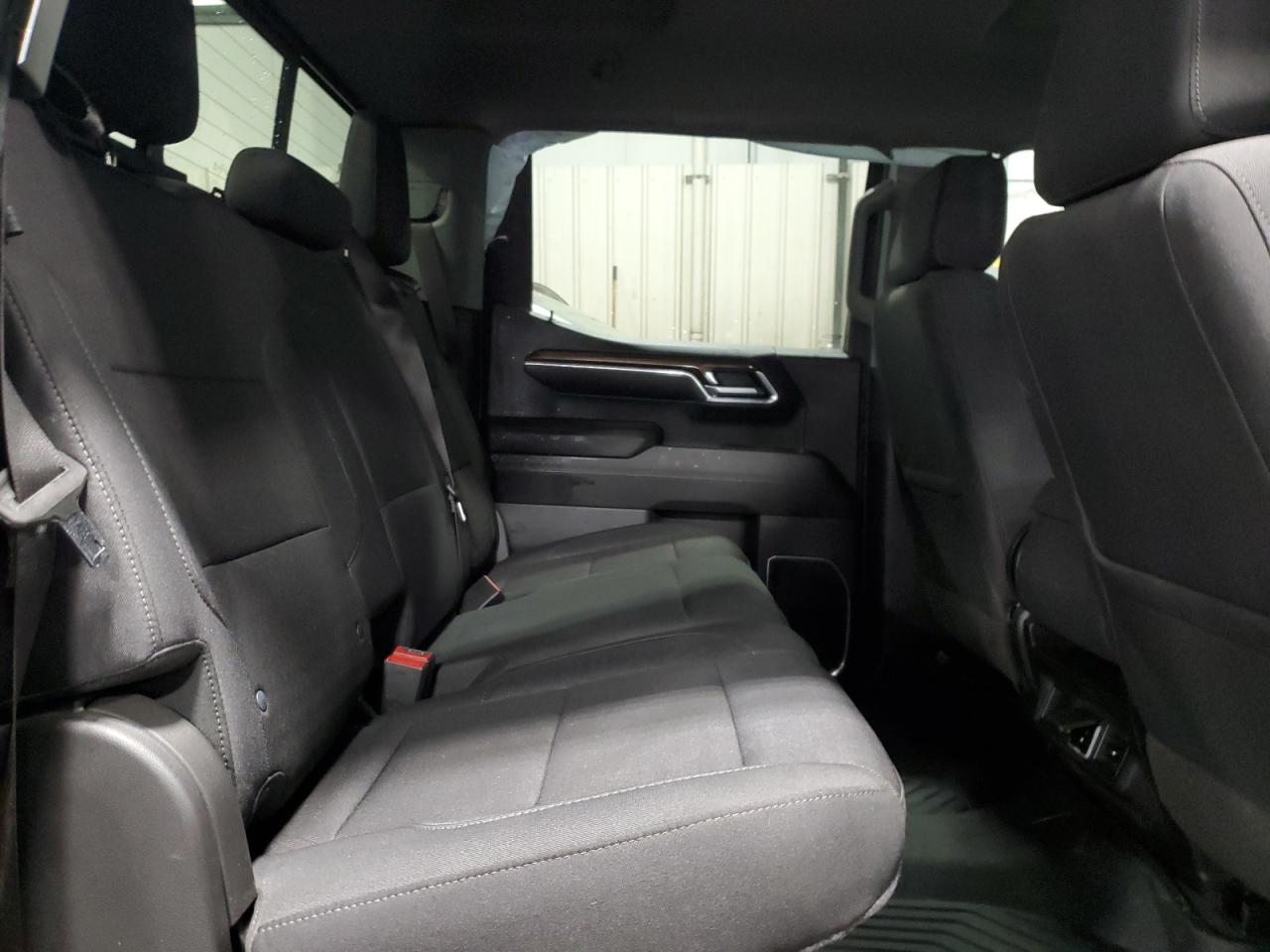 2024 CHEVROLET SILVERADO K1500 LT VIN:1GCUDDED1RZ135294