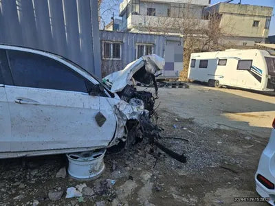 2015 Mercedes-Benz E 220 VIN: