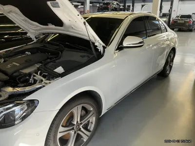 2019 Mercedes-Benz E 300 VIN: