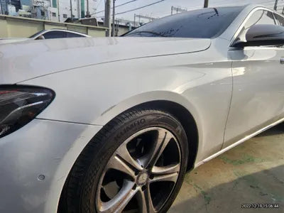 2017 Mercedes-Benz E 220 VIN: