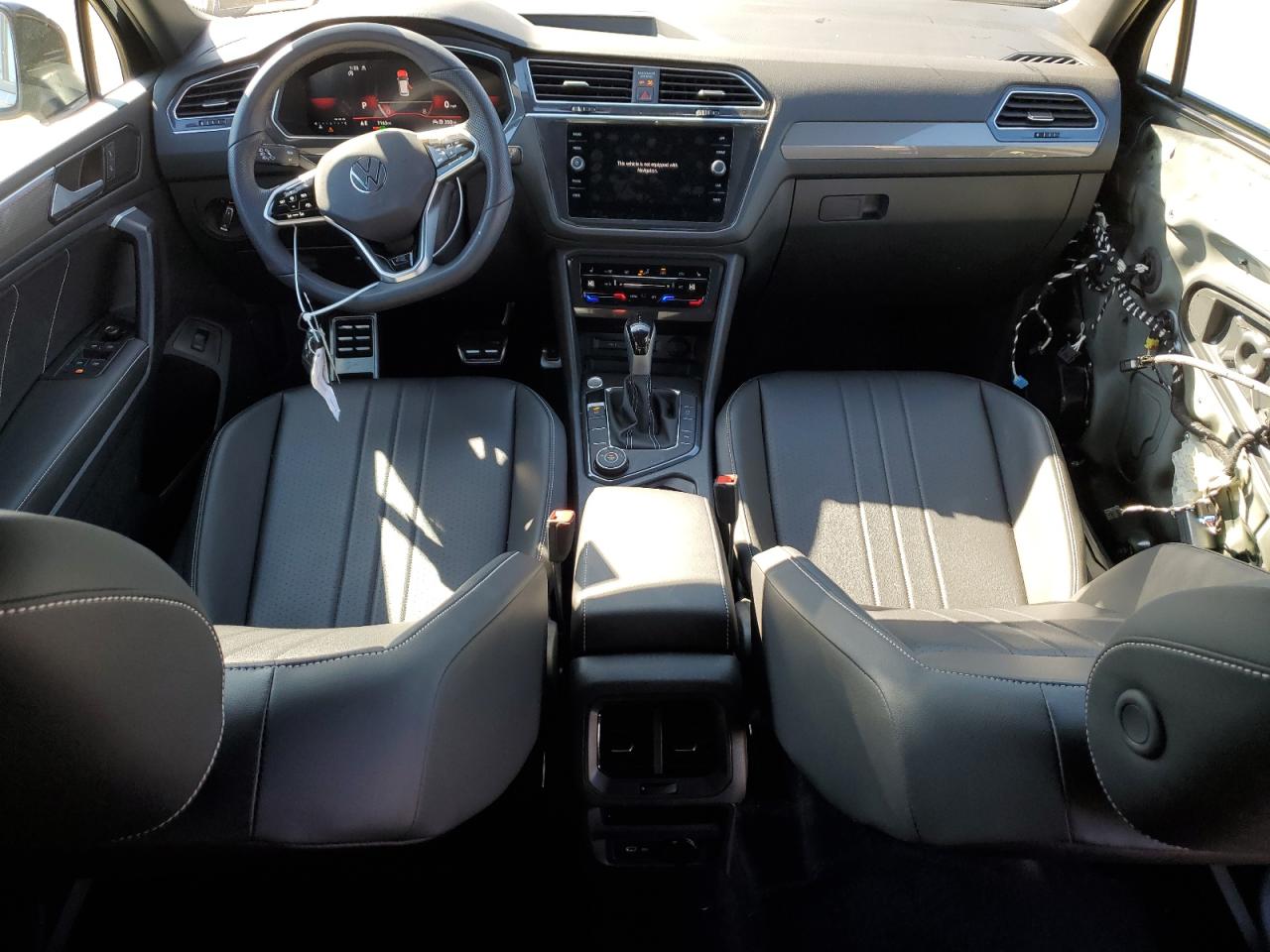 2024 VOLKSWAGEN TIGUAN SE R-LINE BLACK VIN:3VV8B7AX7RM030030