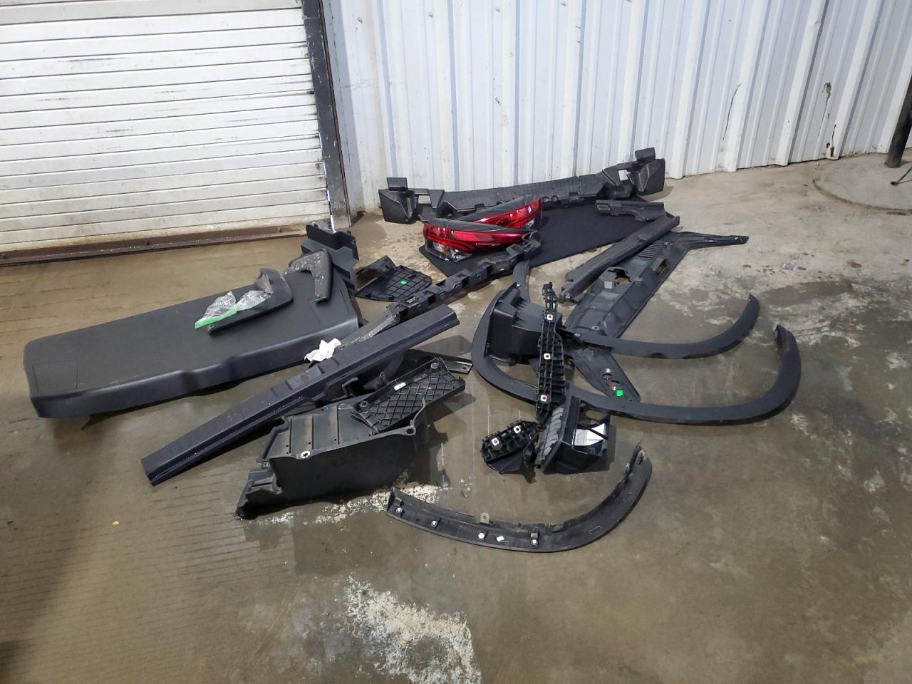 2022 TOYOTA HIGHLANDER XLE VIN:5TDGZRBH6NS255994