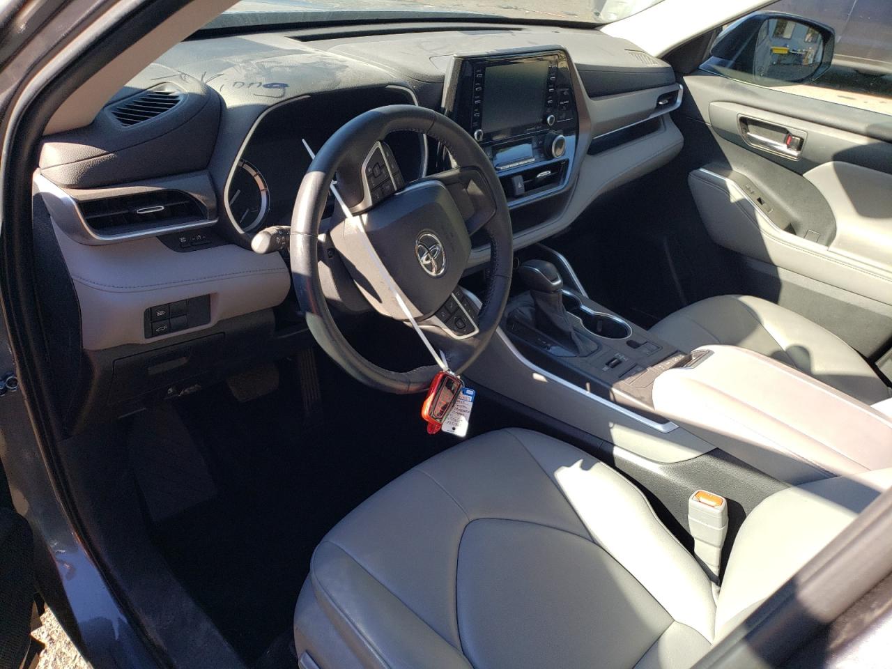 2022 TOYOTA HIGHLANDER XLE VIN:5TDHZRBH3NS571017