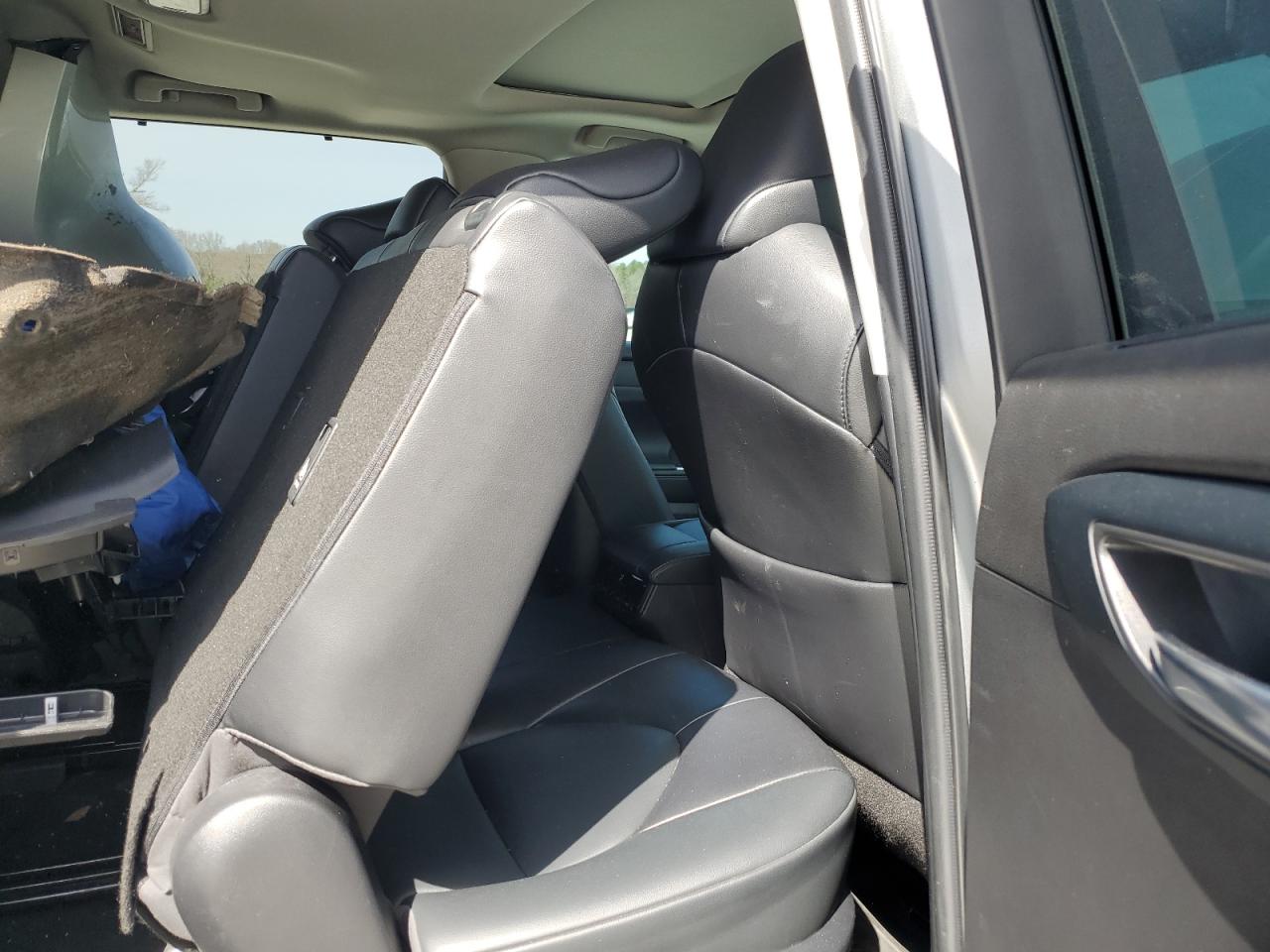 2022 TOYOTA HIGHLANDER XLE VIN:5TDGZRAH5NS141177