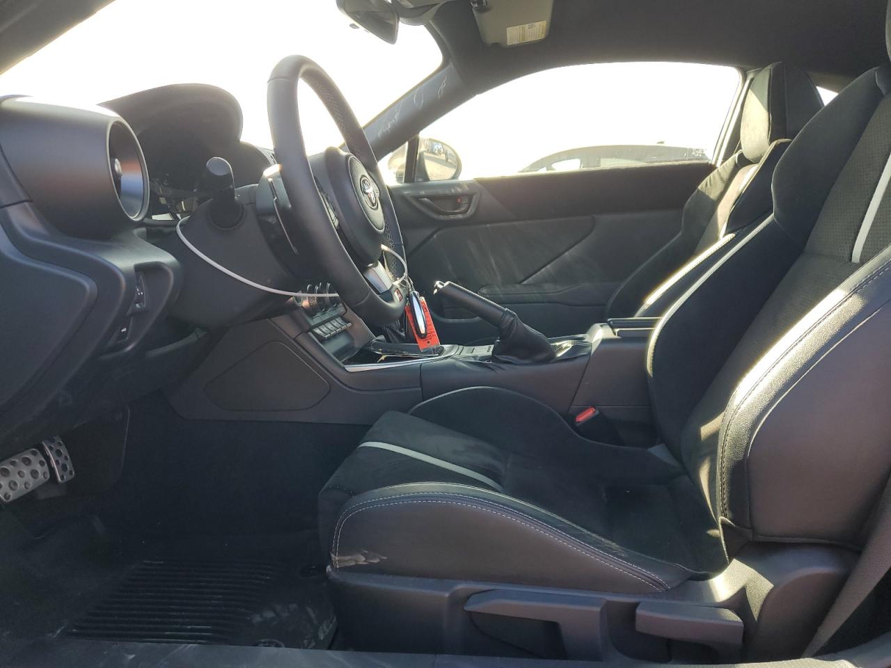 2023 TOYOTA GR 86 PREMIUM VIN:JF1ZNBF16P8758995