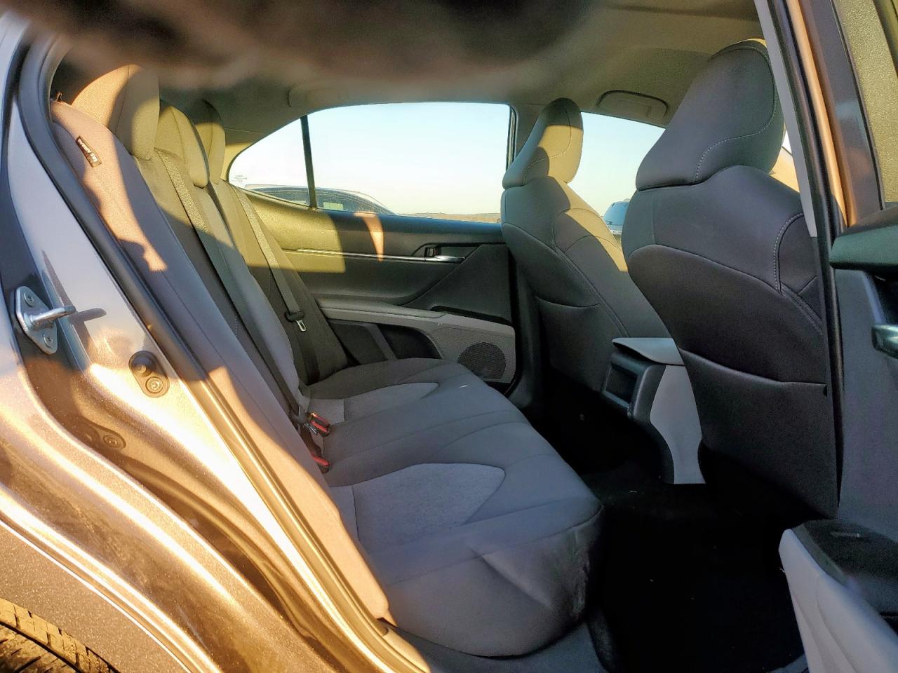 2022 TOYOTA CAMRY LE VIN:4T1R11AK7NU706386