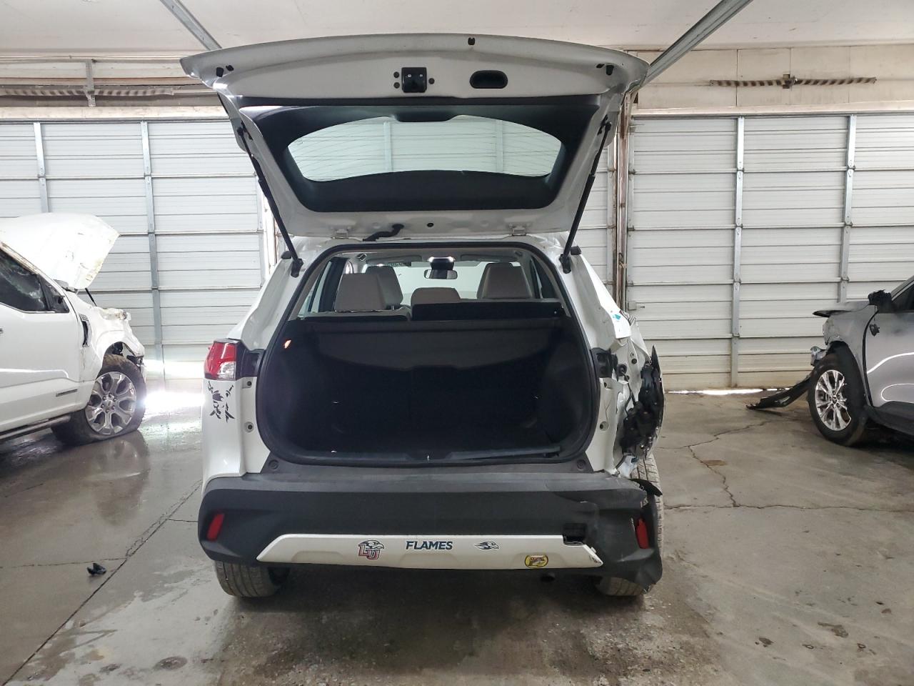 2022 TOYOTA COROLLA CROSS L VIN:7MUAAAAGXNV037148