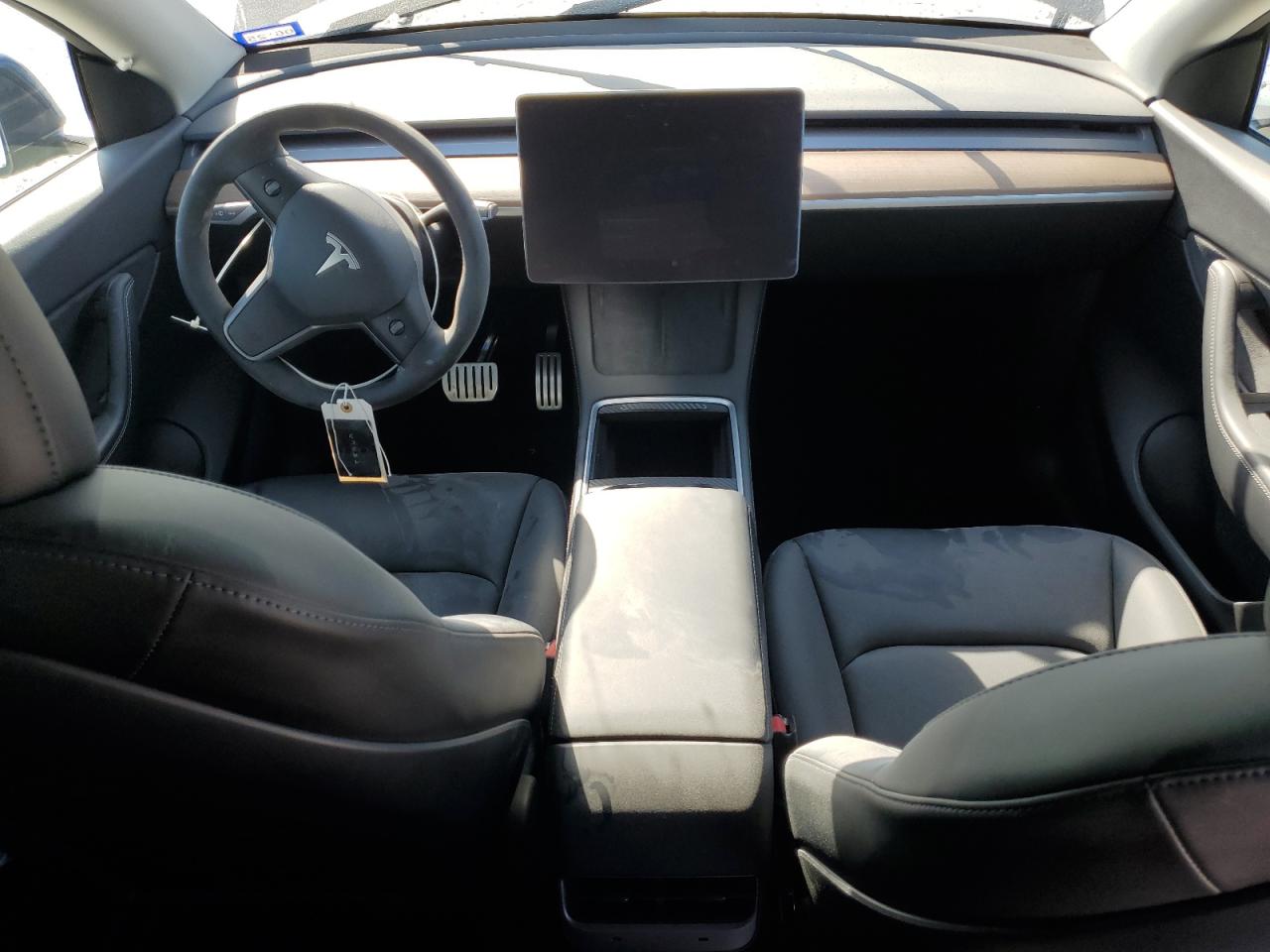 2022 TESLA MODEL Y  VIN:7SAYGDEF5NF452394