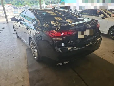 2015 Jaguar SL VIN: