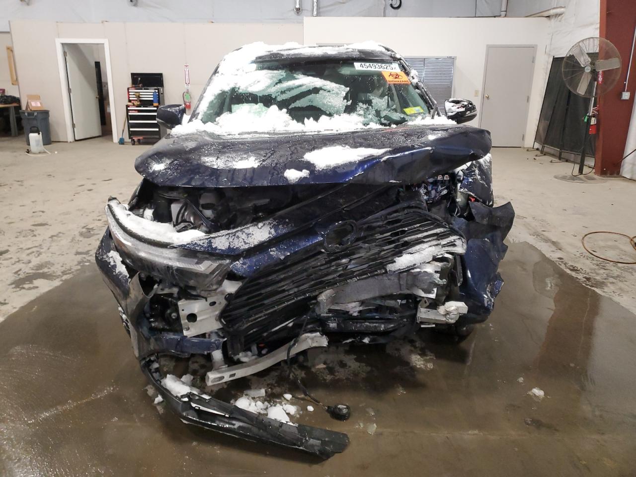 2024 TOYOTA RAV4 XLE VIN:2T3RWRFV2RW220200