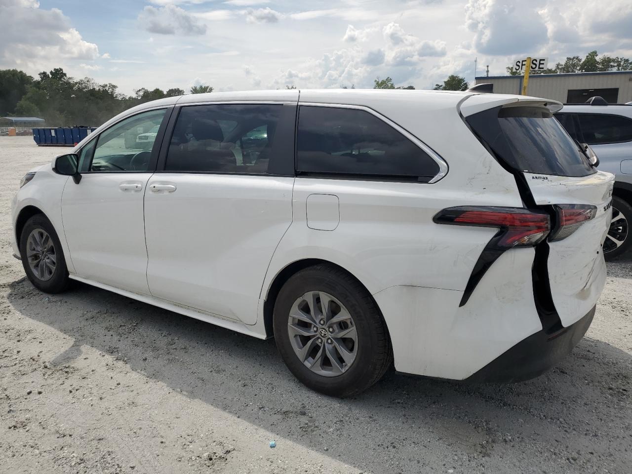 2022 TOYOTA SIENNA LE VIN:5TDKRKEC3NS116634