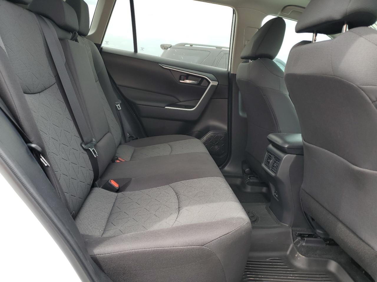 2022 TOYOTA RAV4 XLE VIN:2T3P1RFVXNW269208