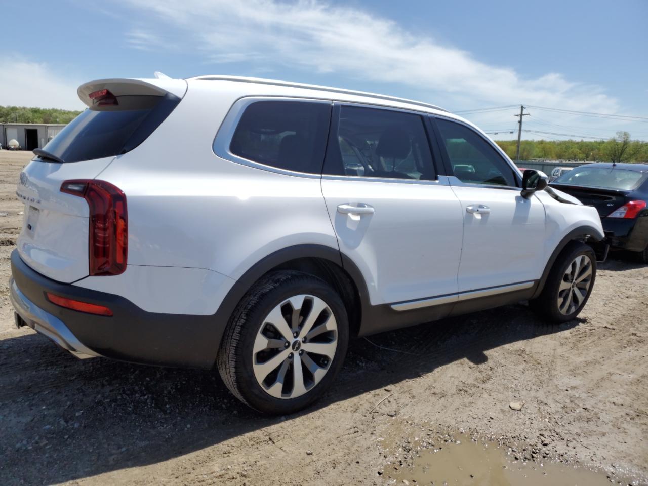 2022 KIA TELLURIDE S VIN:5XYP6DHCXNG221819