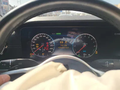 2019 Mercedes-Benz E 300 WDDZF5DBXKA670477 VIN:WDDZF5DBXKA670477