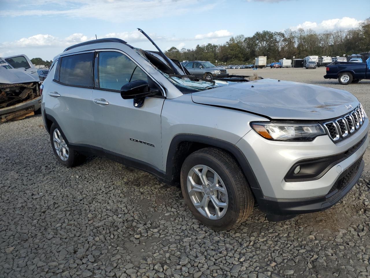 2024 JEEP COMPASS LATITUDE VIN:3C4NJDBN6RT130321