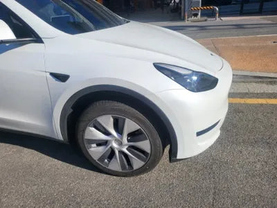 2023 Tesla Model Y VIN: