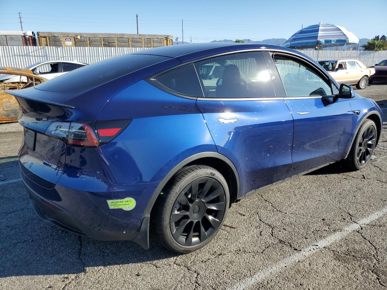 2023 TESLA MODEL Y  VIN:7SAYGDEEXPA057571