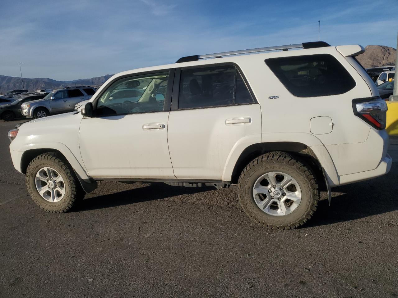 2022 TOYOTA 4RUNNER SR5/SR5 PREMIUM VIN:JTEMU5JR3N6030769