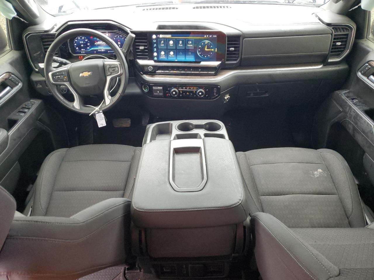 2022 CHEVROLET SILVERADO K1500 LT VIN:1GCVDDET3NZ584353