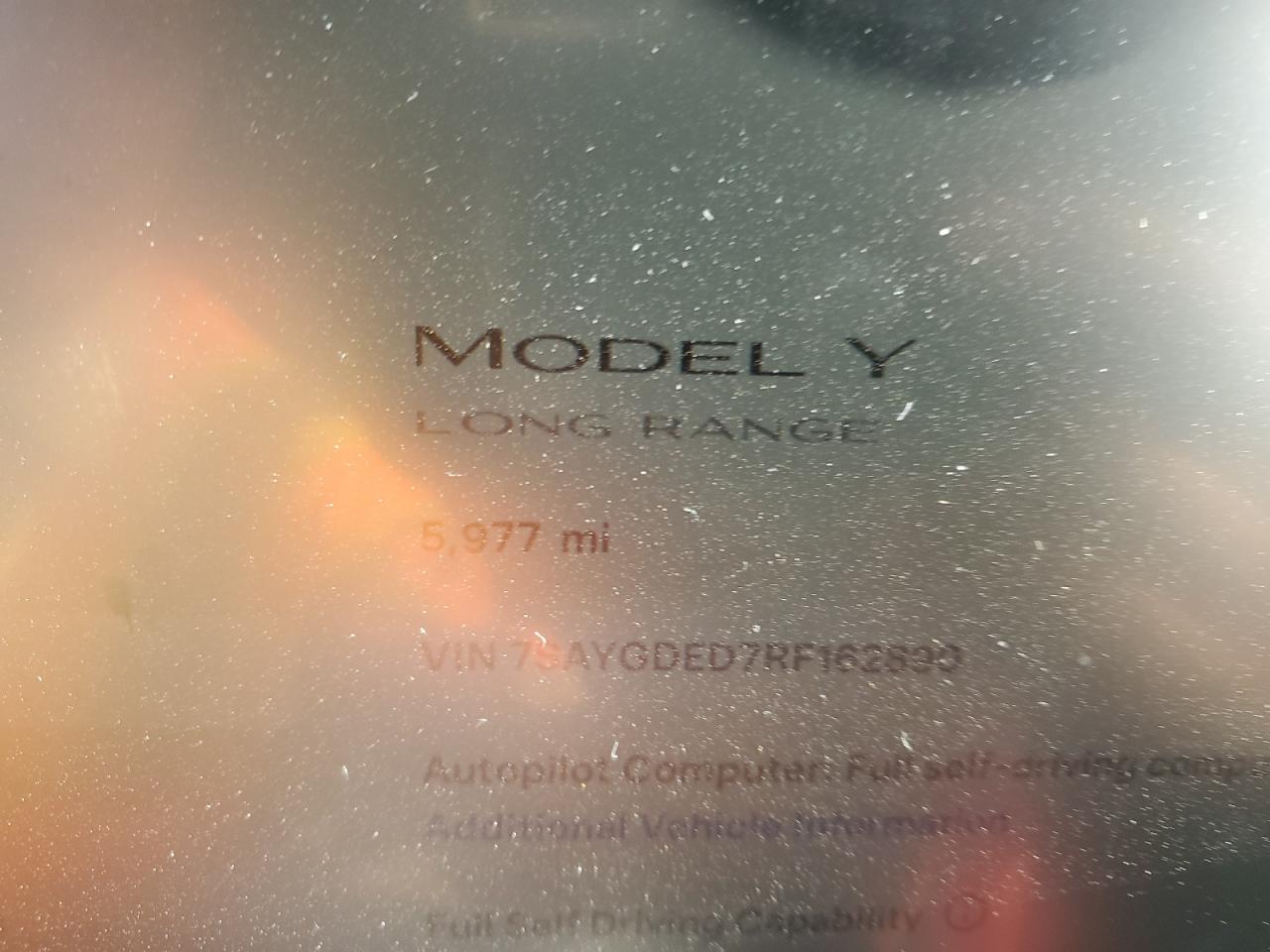 2024 TESLA MODEL Y  VIN:7SAYGDED7RF162890