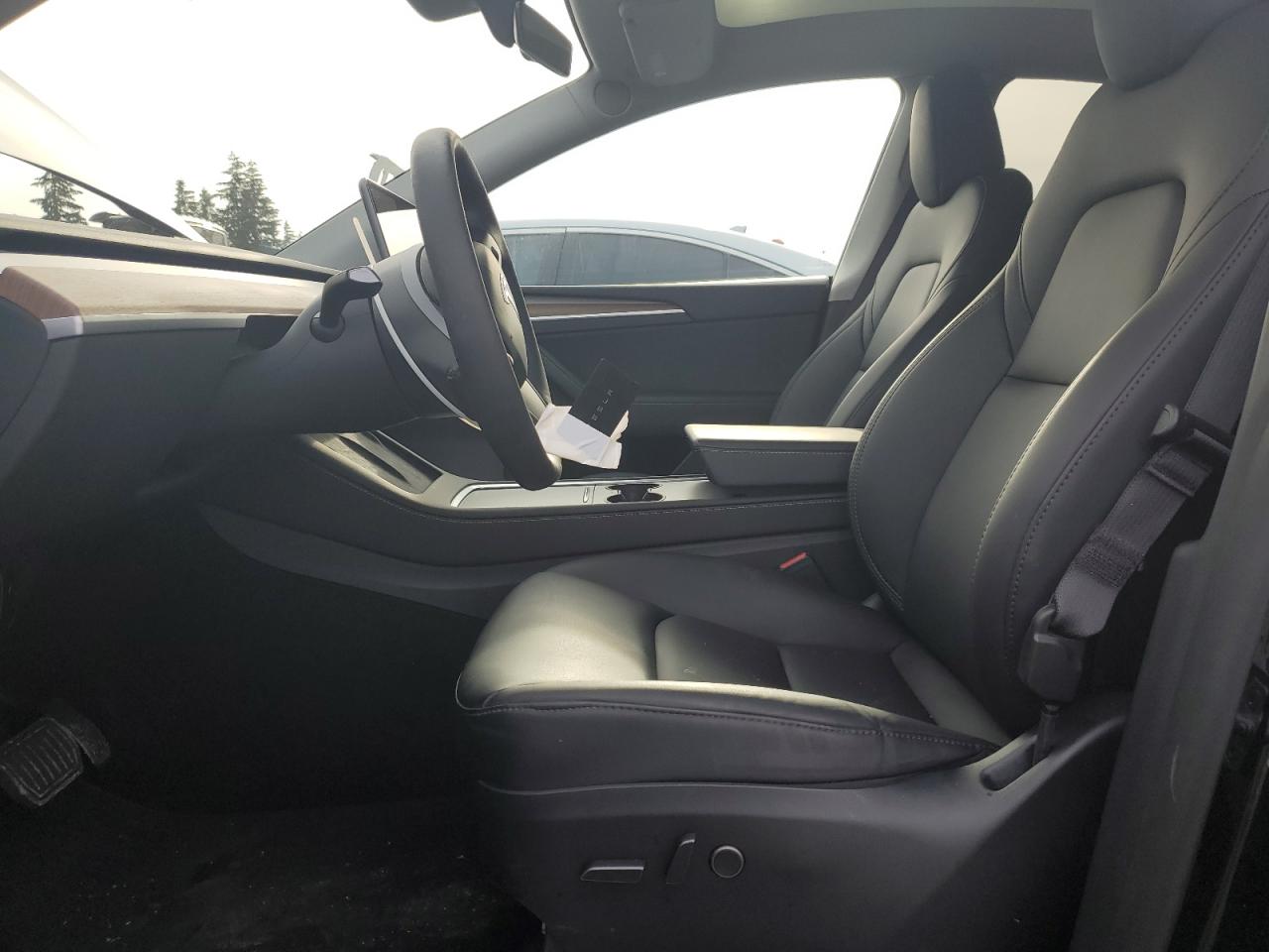 2024 TESLA MODEL Y  VIN:7SAYGAEE8RF985321